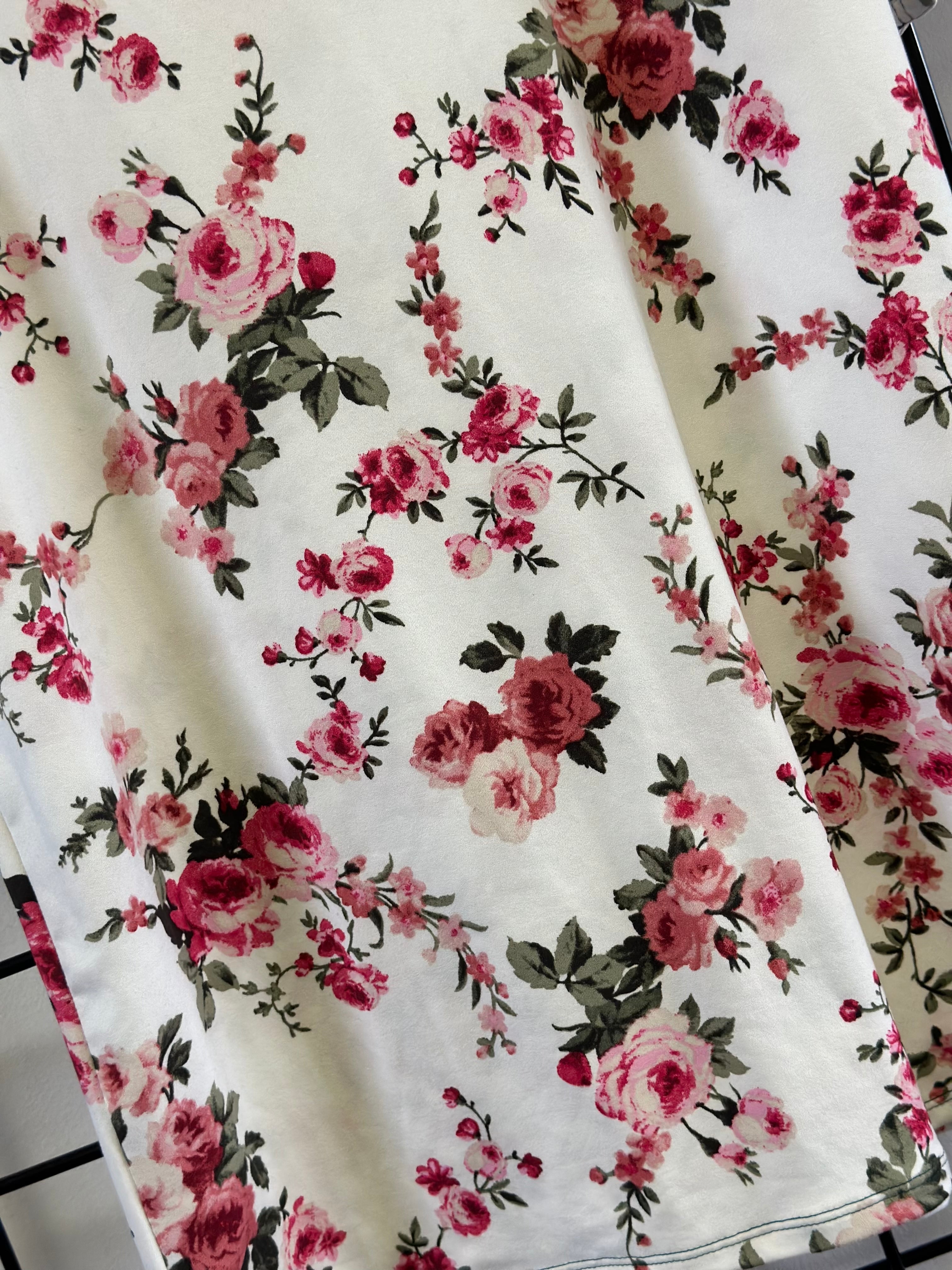IMPARFAIT** Chandail Ample Fleuri fond Blanc LONG