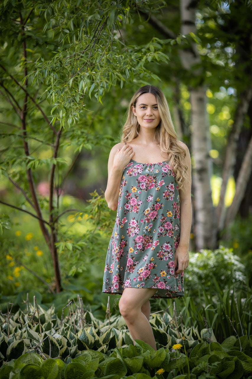 Robe JULIETTE Floral Sauge **En Stock