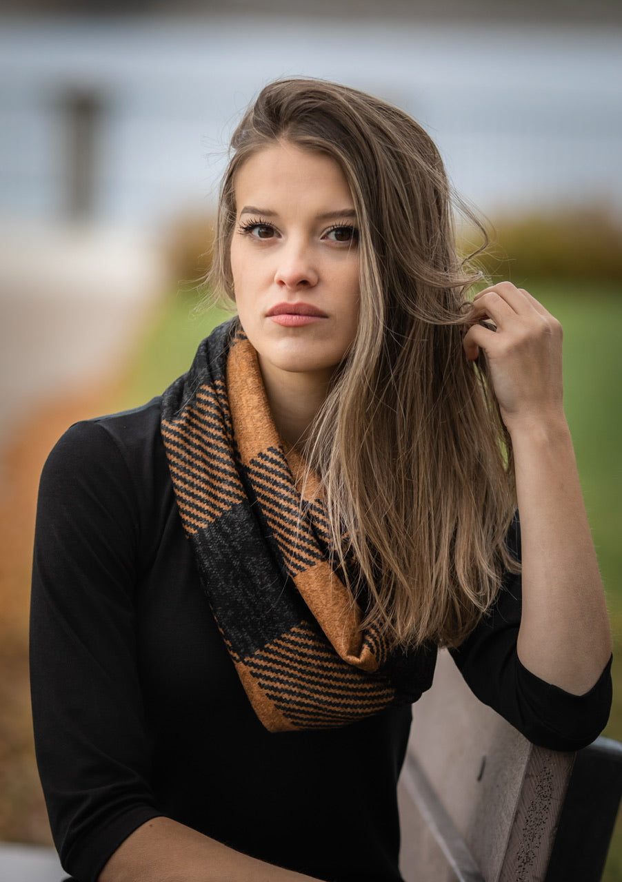 Foulard Infini Carreaux Ocre **En Stock